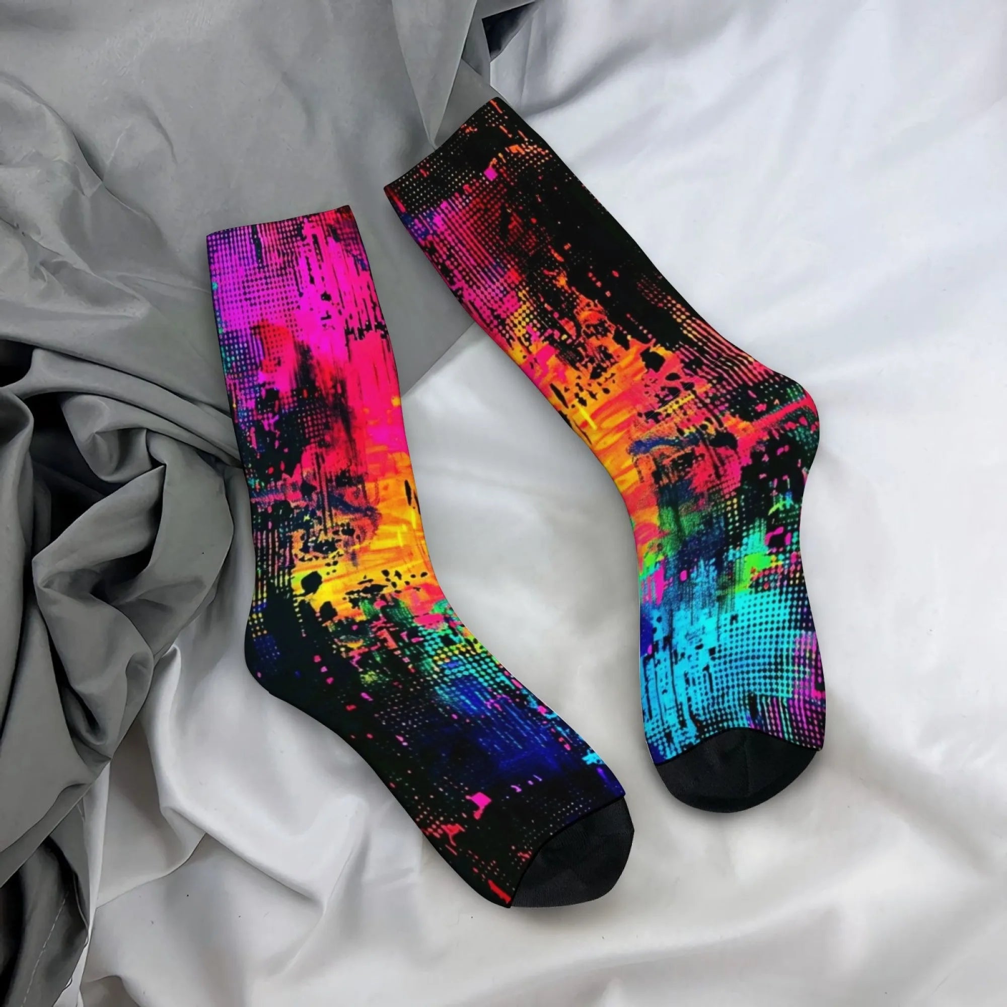 CyberTribe Ink-Splattered Graffiti Men's Socks Street Hip-Hop Retro Fashion Socks Novelty Funny Compression Socks Party Gift