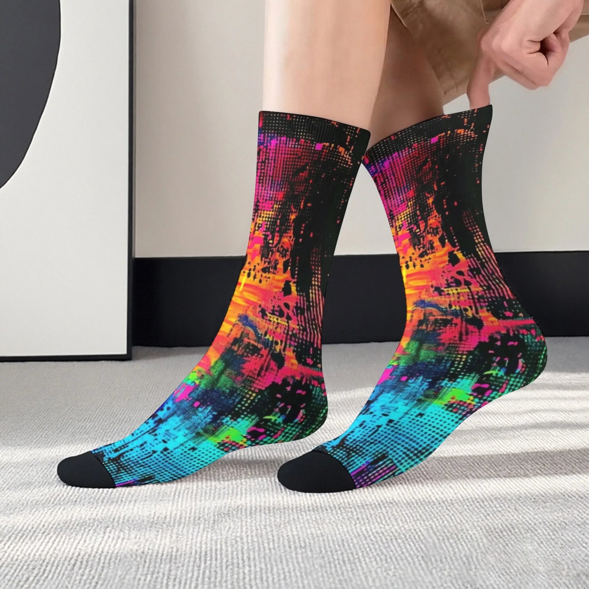 CyberTribe Ink-Splattered Graffiti Men's Socks Street Hip-Hop Retro Fashion Socks Novelty Funny Compression Socks Party Gift