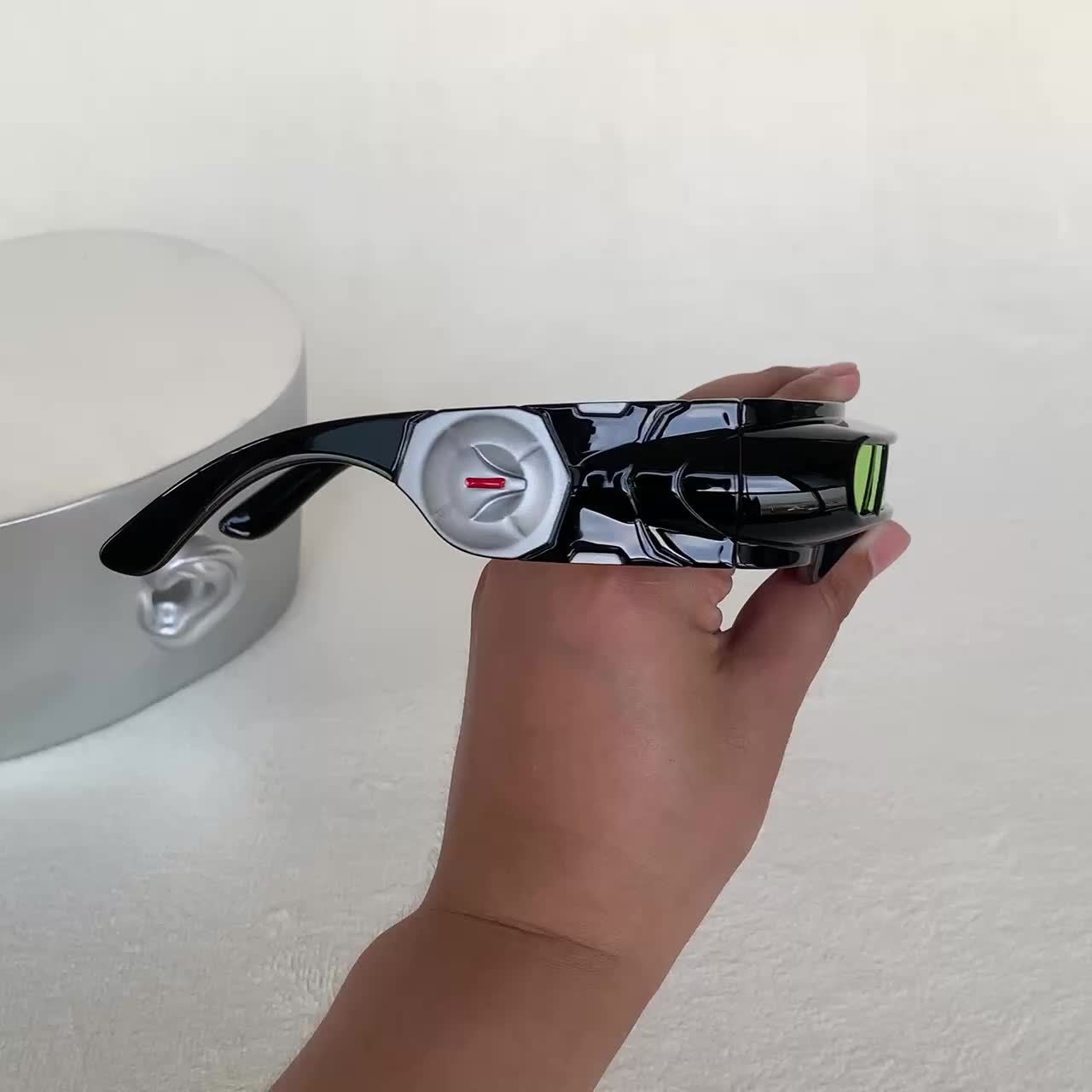 Retro-Futuristic Awesome CyberPunk Shades – Unisex Y2K Style Eyewear